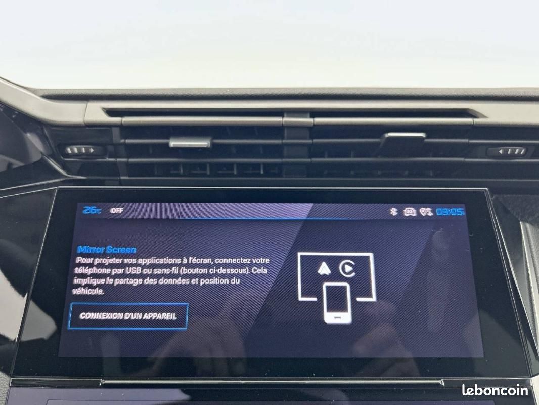 Peugeot 408 PHEV 225 e-EAT8 - Allure Pack (image 25)