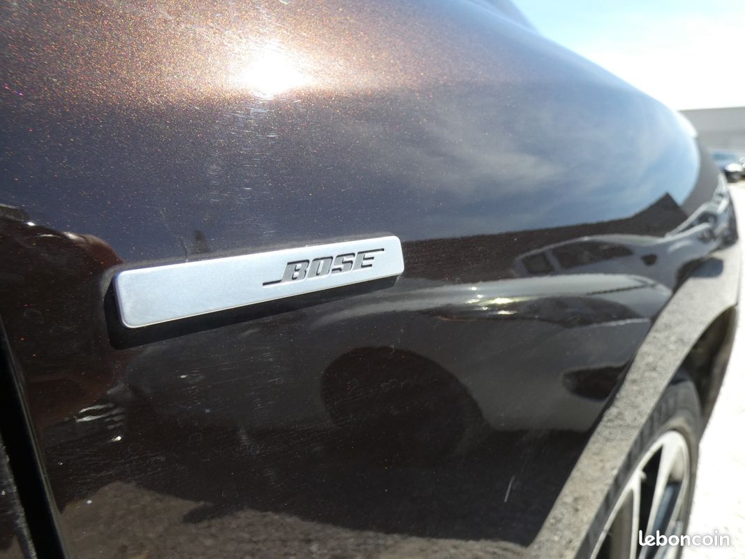RENAULT MEGANE III BERLINE dCi 110 FAP Energy eco2 Bose (image 27)