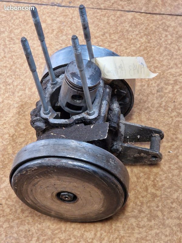 Bas moteur Motobécane mobylette (image 1)