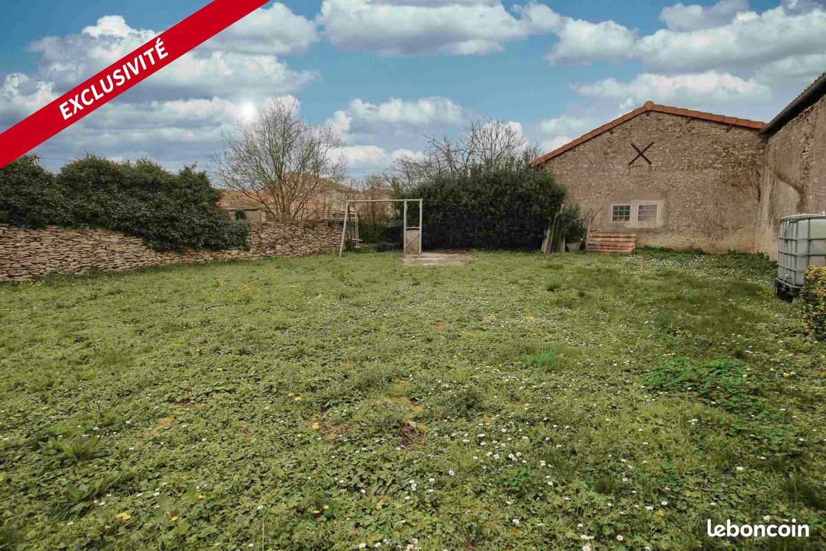 Maison 8 pièces 155 m² - Thouars 79100 (image principale 10)