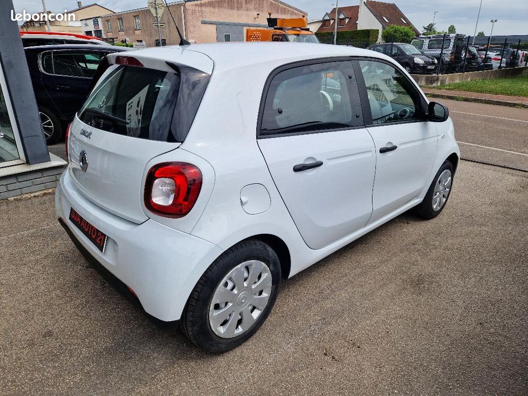 Smart Forfour 1.0i 71ch passion BVA6 (image 4)