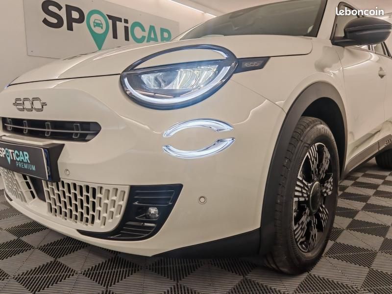 Fiat 600 1.2 Hybrid Turbo 110ch Icône eDCT6 Step 2 (image 27)