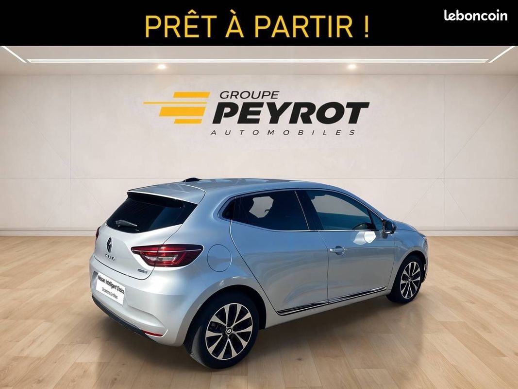 RENAULT Clio E-Tech full hybrid 145 Techno (image 5)