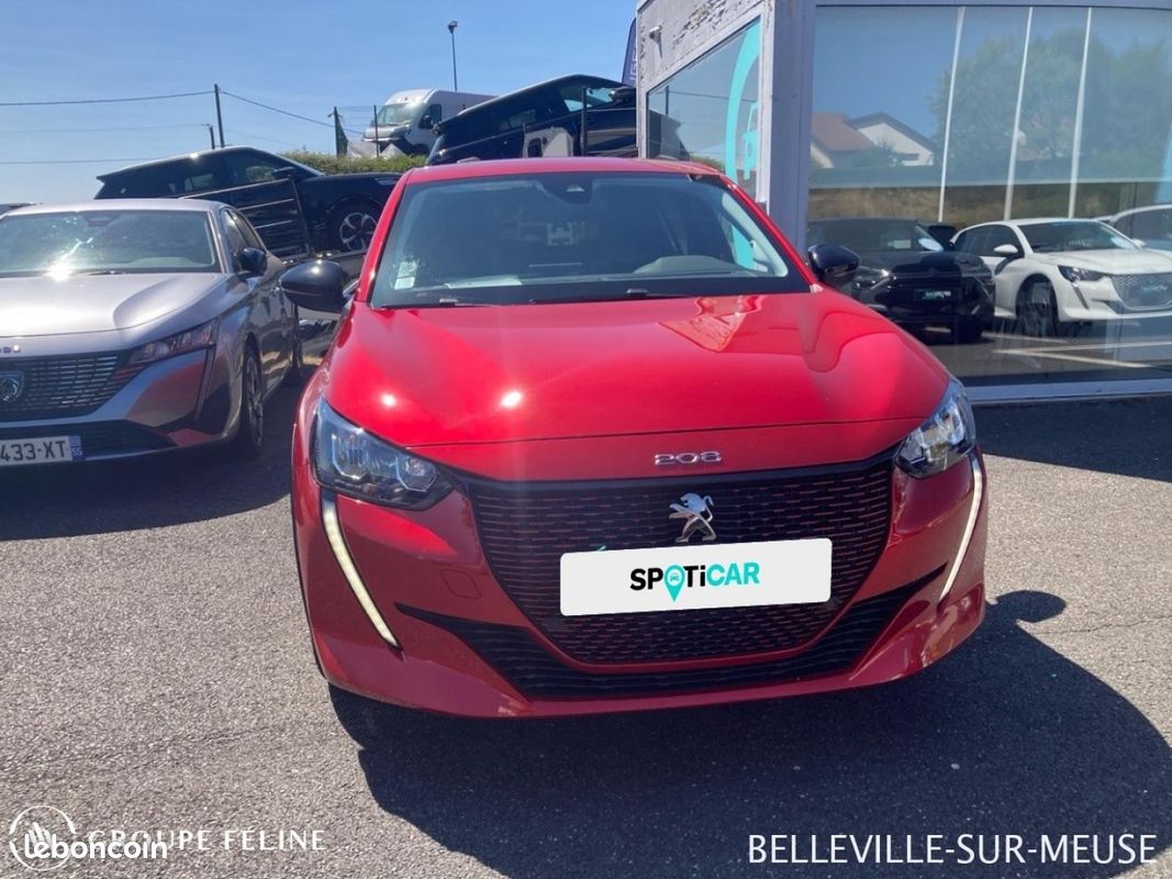 Peugeot 208 e-208 136ch Style (image 17)