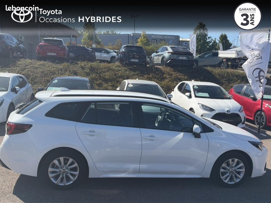 Toyota Corolla Touring Spt 1.8 140ch Dynamic MY24 (image 17)