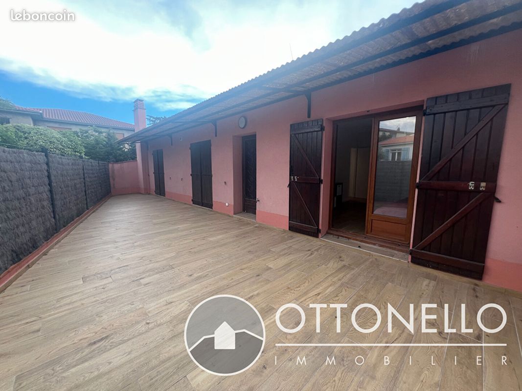 Maison 5 pièces 162 m² · à Roquebrune-sur-Argens · 162 m² · 1 790 €/mois