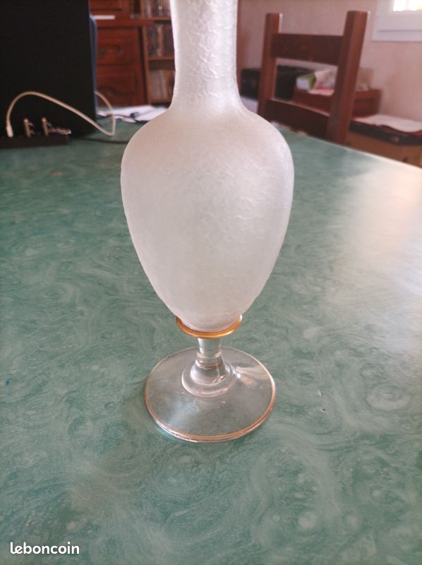 Carafe vintage blanche (image 4)
