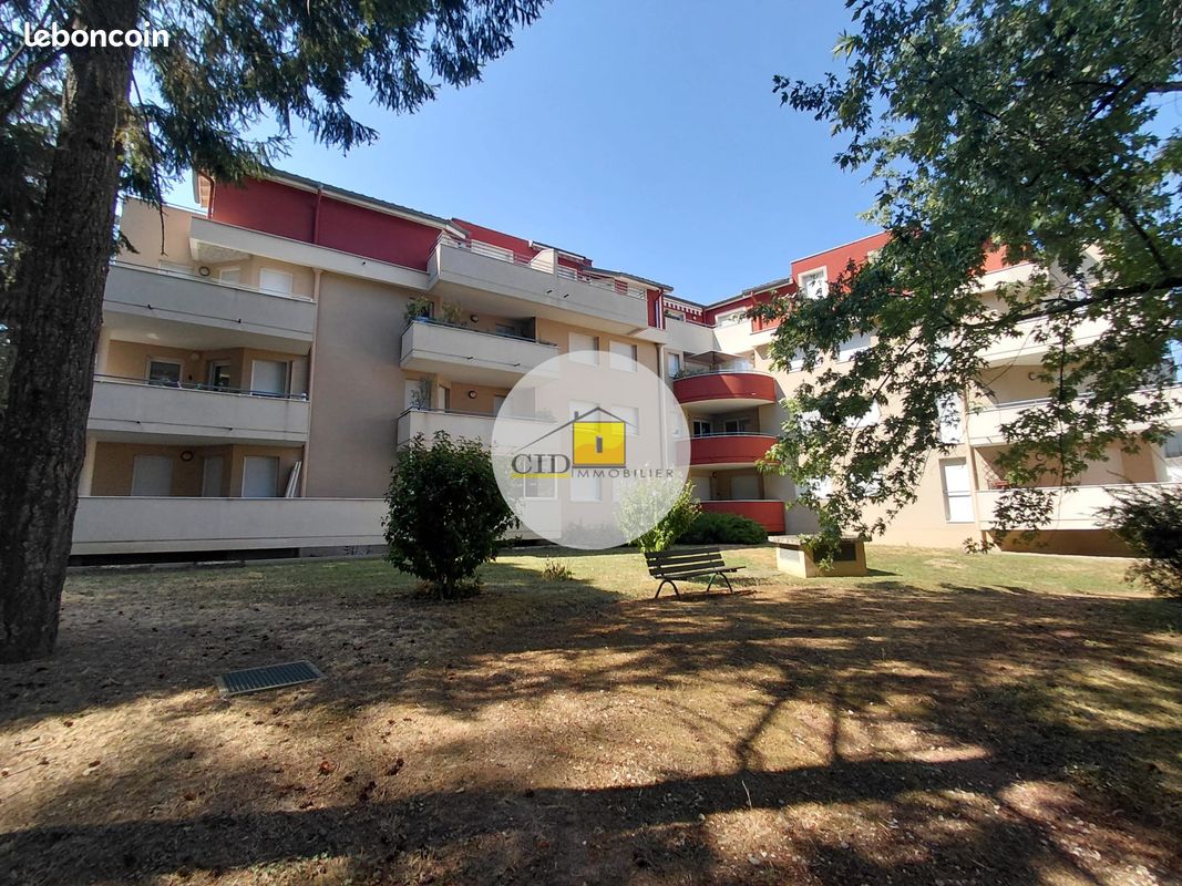 Appartement 4 pièces 87 m² · à Saint-Bonnet-de-Mure · 87 m² · 1 500 €