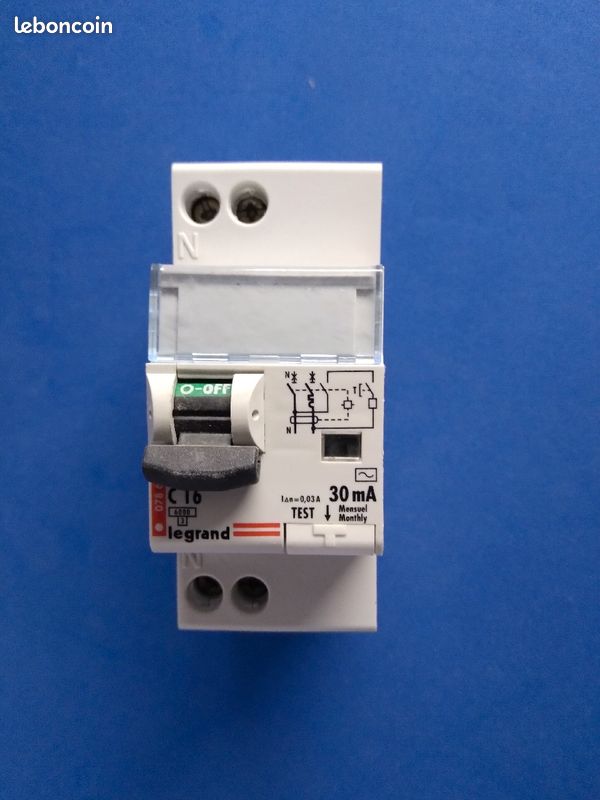 Legrand differentiel 30mA 10 (image 2)