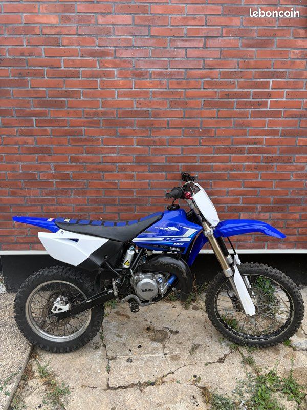 85 yz 2012 (image 2)