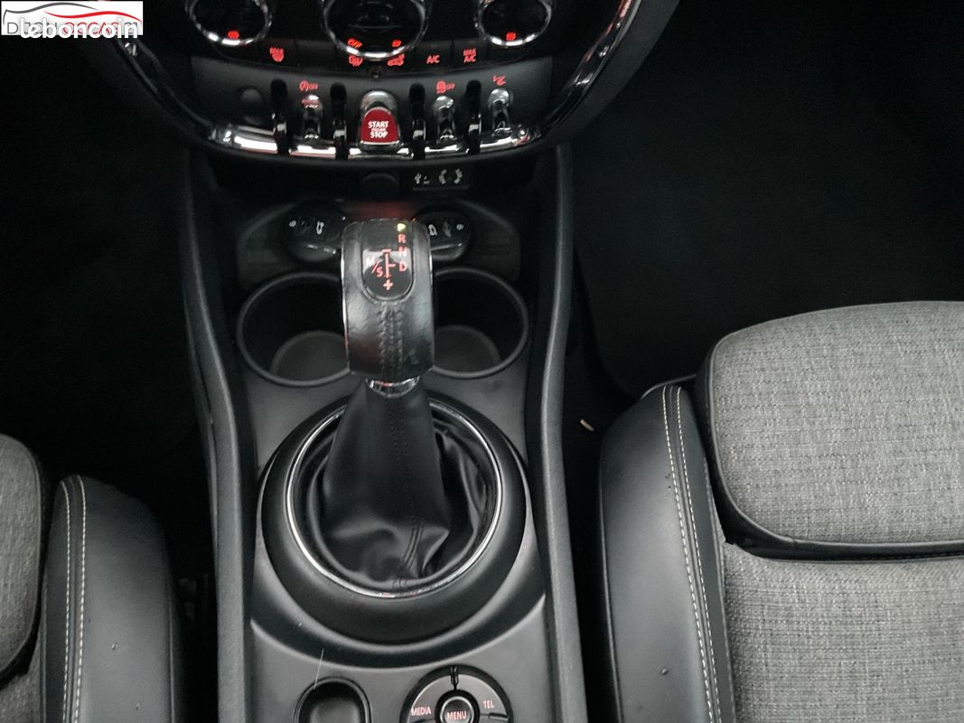 MINI CLUBMAN F54 Cooper D 150 ch Finition Business A (image 28)