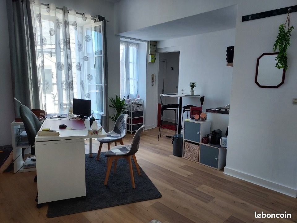 Appartement 1 pièce 25 m² · à Blois · 25 m² · 400 €