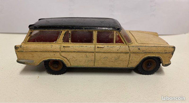 Dinky France Fiat 1800 Familiale Réf 548 – Vintage Avec Boîte