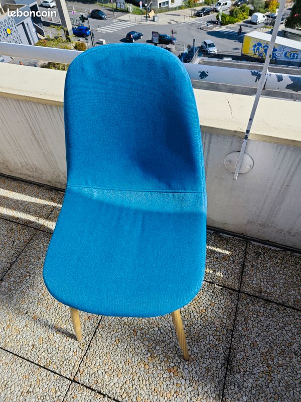 Lot de 2 chaises en excellent état (image 2)