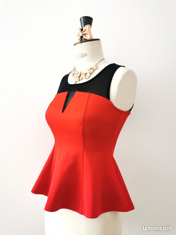 Top de soirée rouge noir en neoprene peplum (image 1)