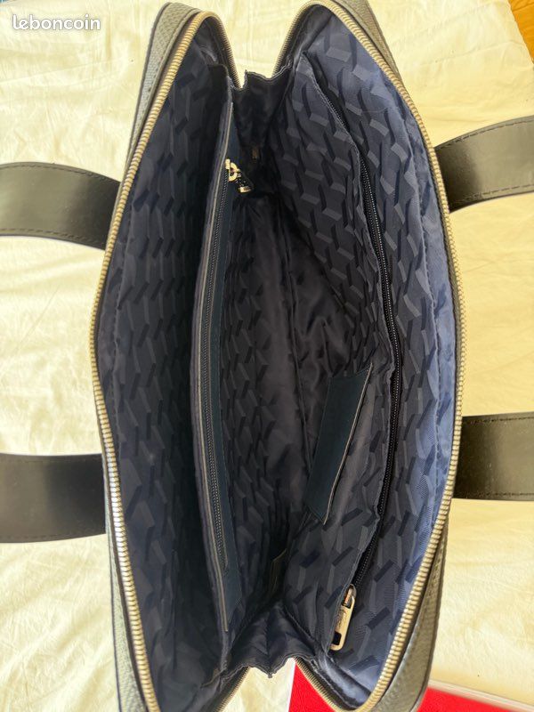 Sac ordinateur Chantaco en cuir Lacoste (image 2)