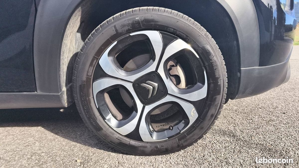 Citroën C3 Aircross 1.2 PureTech 110 EAT6 Shine (image 17)