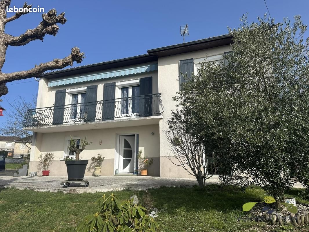 Maison 6 pièces 132 m² · à Saint-Léonard-de-Noblat · 132 m² · 229 000 €