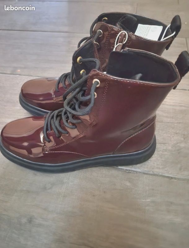 Bottines Zara Taille 37 Bordeaux - Occasion - Cuir Synthétique - Style Chelsea