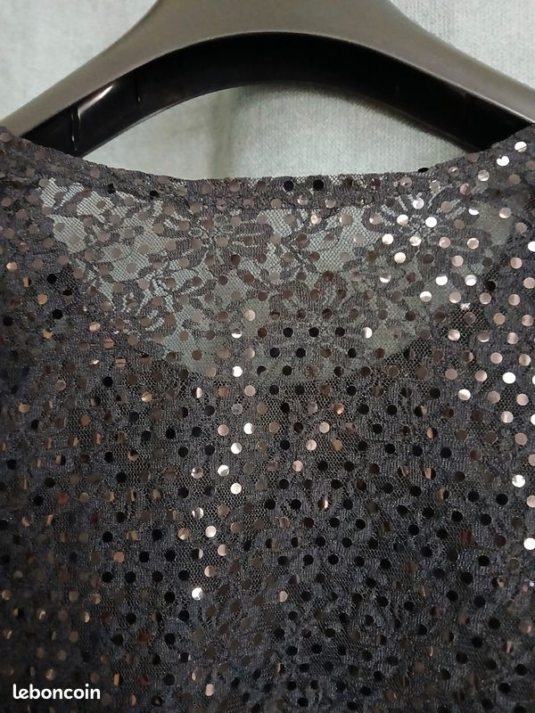 Haut De Soirée Noir à Paillettes Et Sequins - Dos Nu, Taille 38 - Marque MOTIVI - Très Bon état