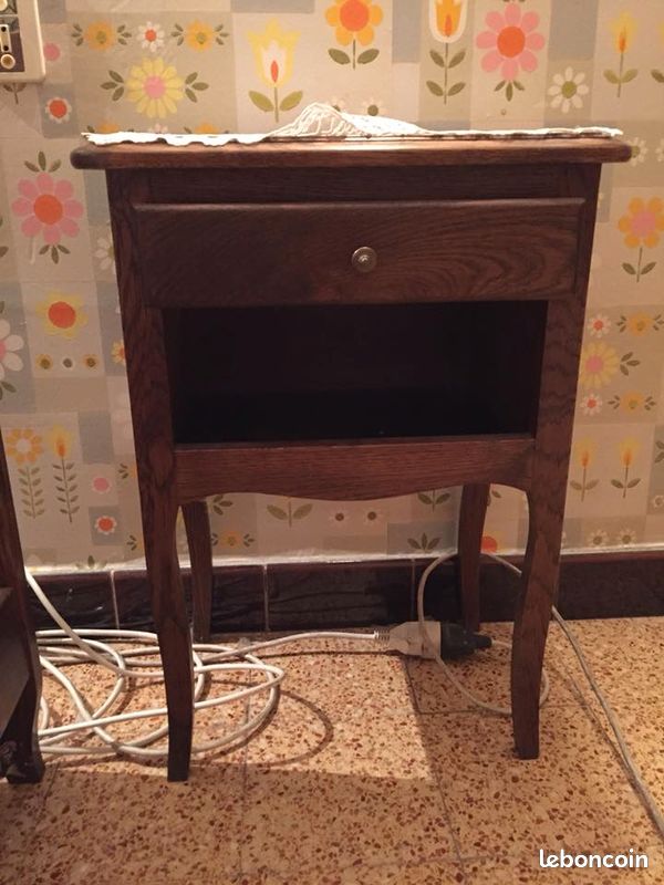 Table de nuit (image 1)