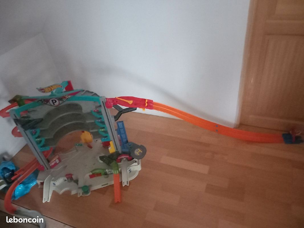Garage hotwheels (image 2)