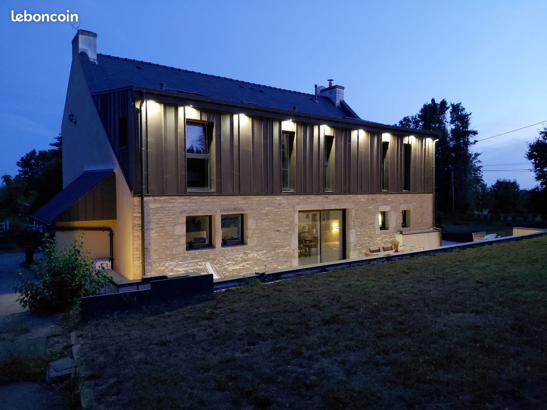 Maison 7 pièces 200 m² · à Saint-Yvi · 200 m² · 479 000 €