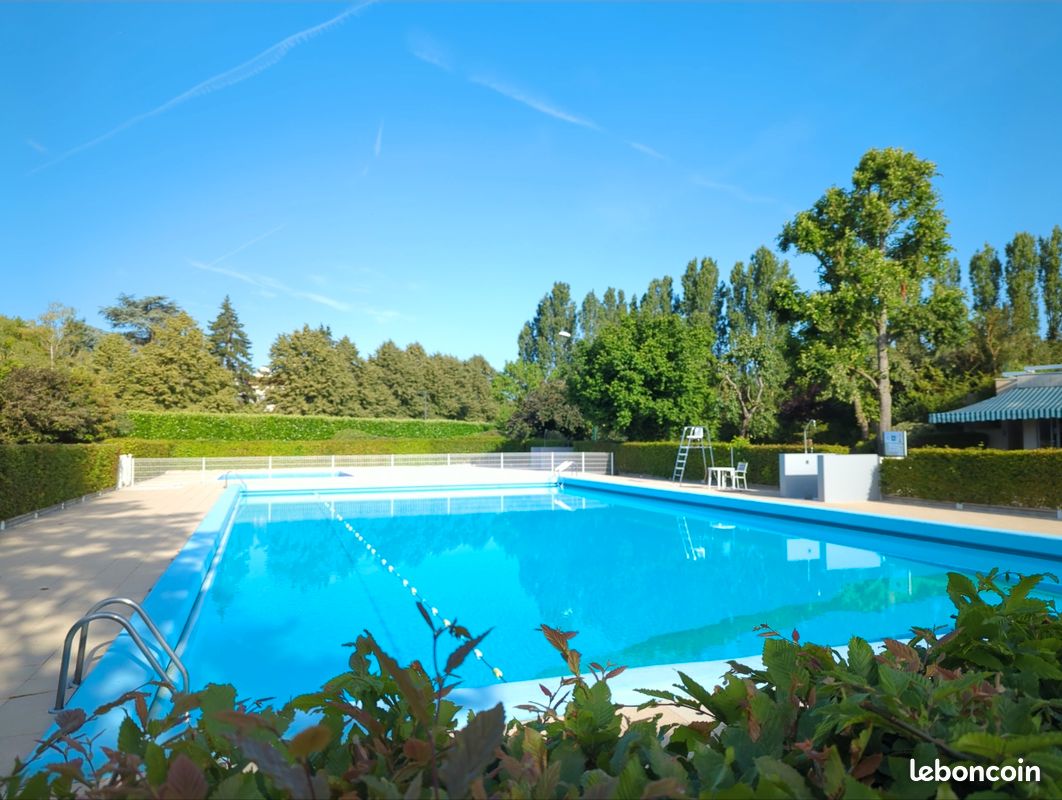 Appartement 5 pièces 112 m² · à Fontenay-le-Fleury · 112 m² · 305 000 €