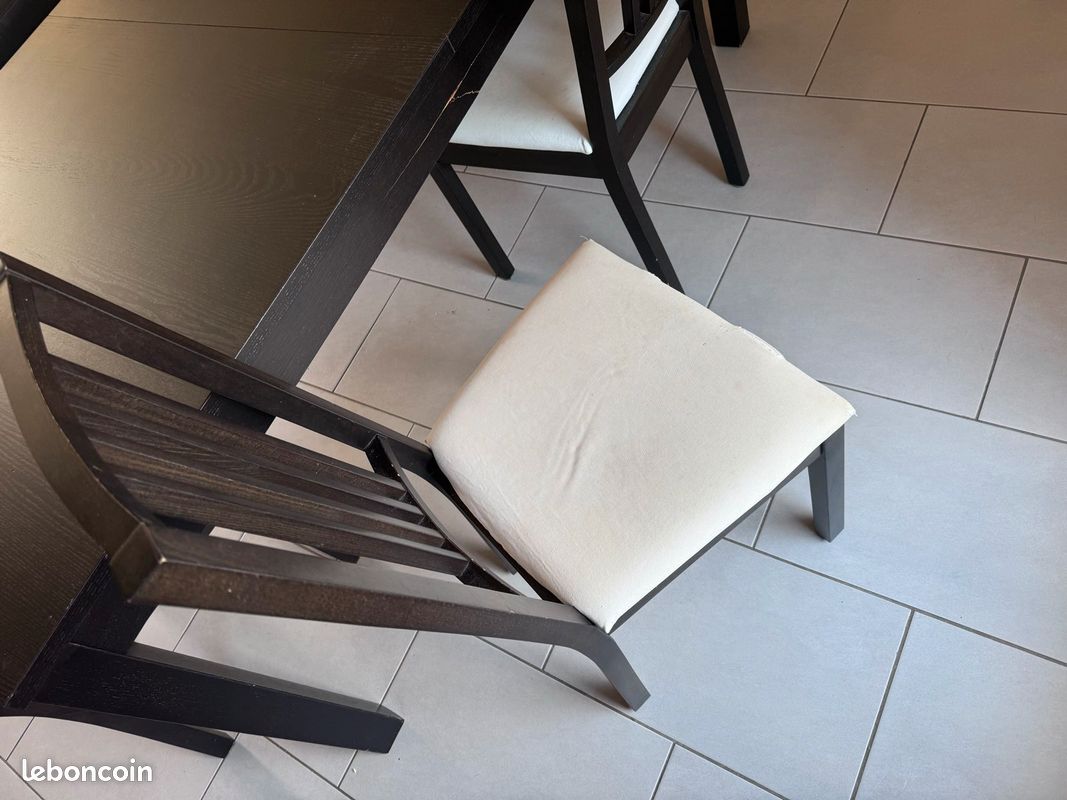 Table et chaises (image 14)
