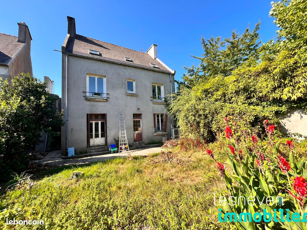Maison 6 pièces 125 m² · à Lesneven · 125 m² · 164 300 €