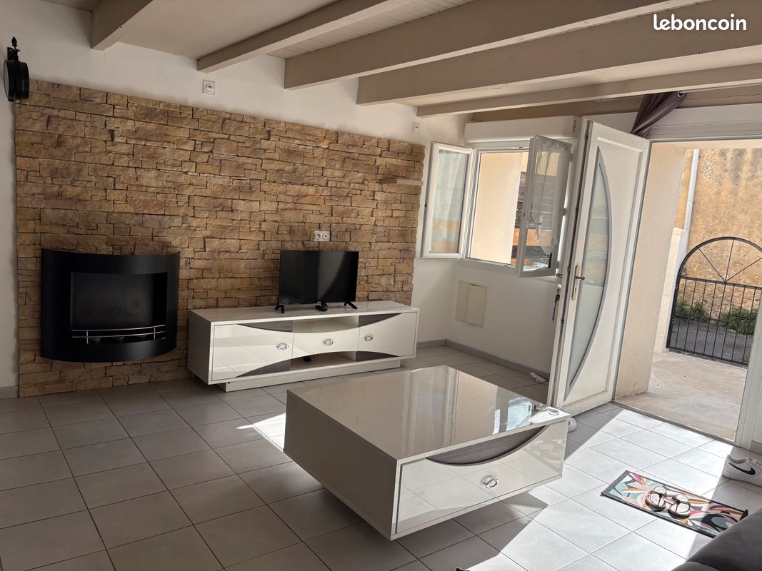 Maison 2 pièces 65 m² · à Rochefort · 65 m² · 780 €