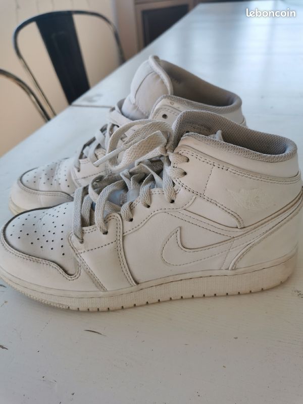Baskets Nike Jordan femme blanches Chaussures