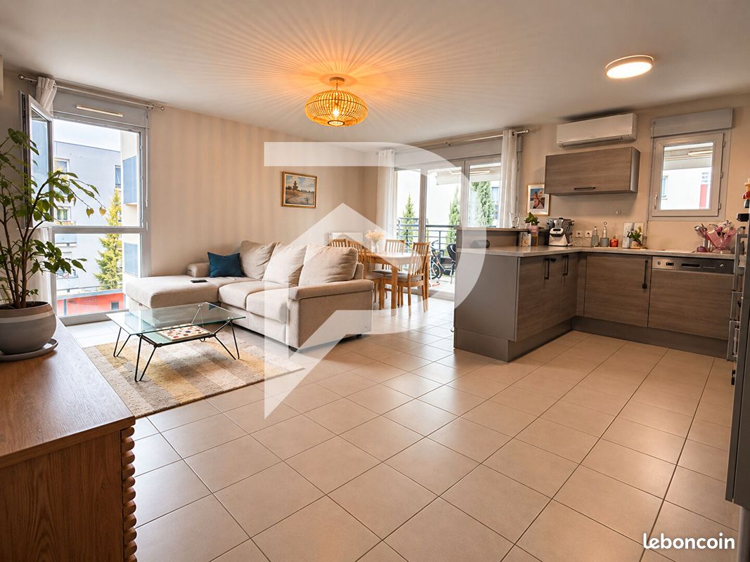 Appartement 4 pièces 78 m² · à Meyzieu · 78 m² · 268 000 €