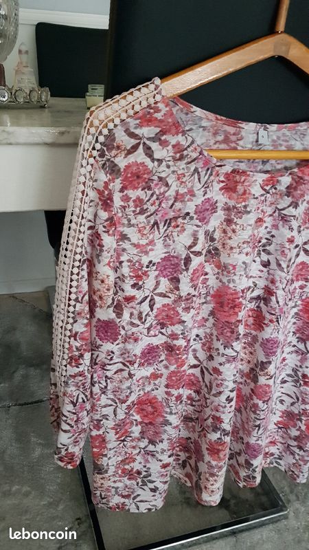 Jolie tunique fleurie avec broderie taille 38 (image 2)