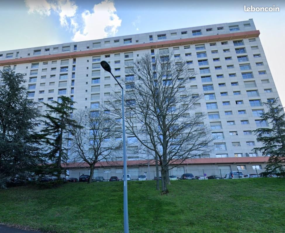 Appartement 3 pièces 67 m² · à Vénissieux · 67 m² · 1 040 €/mois