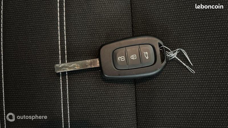 Dacia Sandero 1.0 SCe 65ch Essential (image 16)