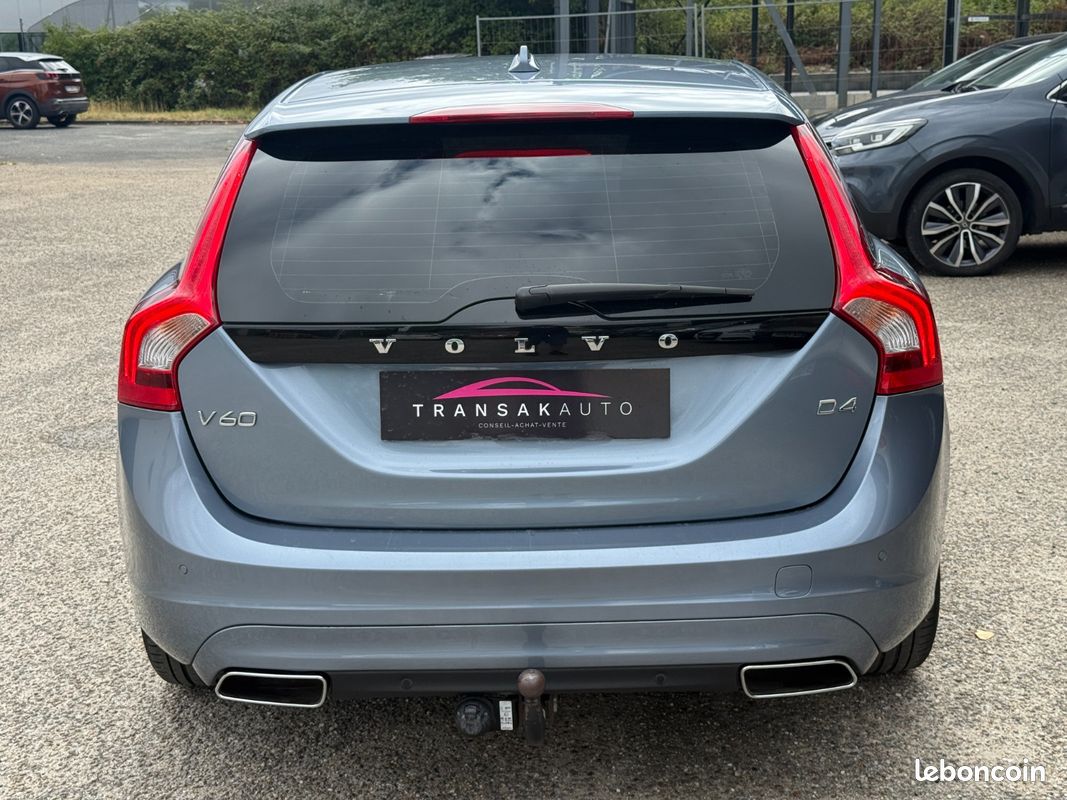 VOLVO V60 D4 190 ch StopStart Geartronic 8 Momentum (image 4)