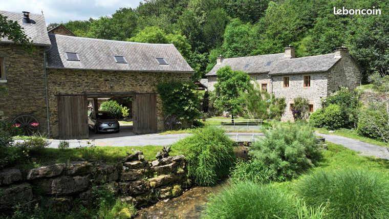 Maison 10 pièces 305 m²