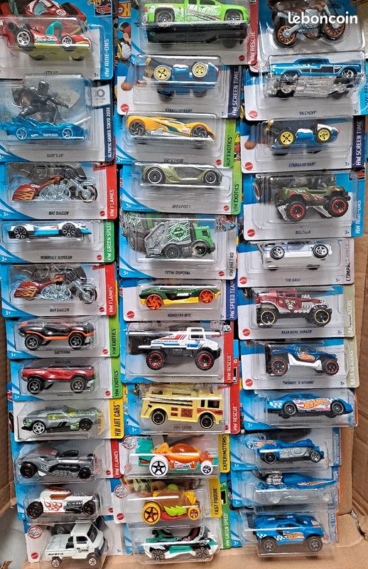 Hot Wheels divers (image 1)