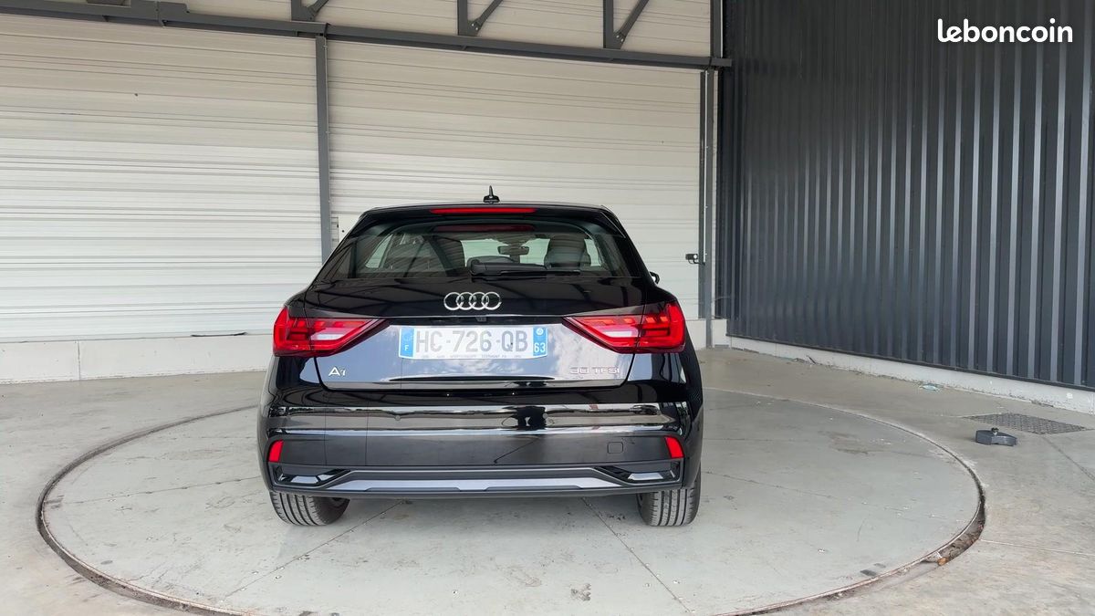 AUDI A1 Sportback 30 TFSI 116 ch S tronic 7 Design (image 4)