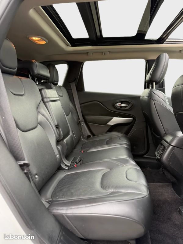 Jeep CHEROKEE IV 2.2 Multijet 200ch Overland 4WD BVA - FULL OPTIONS (image 13)