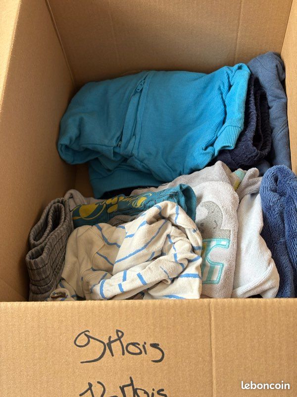 Lot de 3 cartons vêtements bébé garçon (image 2)