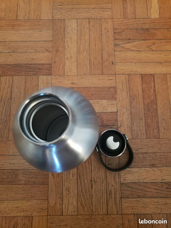 Gourde en inox Hugo Boss neuve 750 ml (image 5)