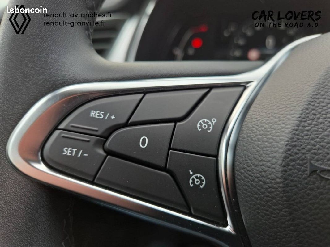 RENAULT Captur TCe 90 Techno (image 29)