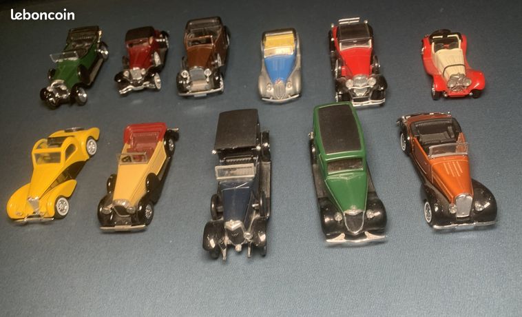AN316 SOLIDO 1/43 CALANDRE NASH 1952 ROUGE