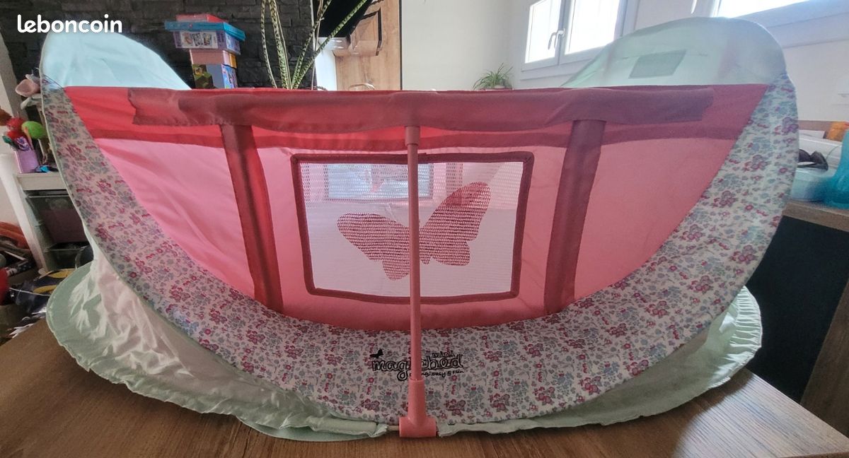 Mini Magicbed avec moustiquaire et pare soleil (image 1)