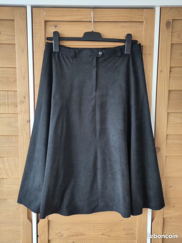 🖤 Jupe midi noire vintage 90's boutonnée 40/42 comme neuve - fabriquée en France – élégance rétro et confort absolu (image 4)