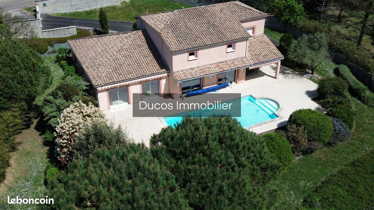 Maison 6 pièces 240 m² · à Beaupuy · 240 m² · 479 000 €