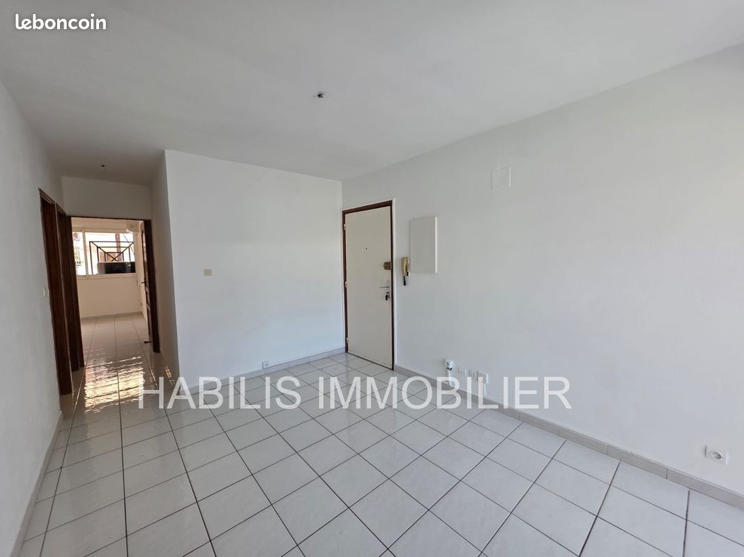 Appartement 2 pièces 47 m² · à Saint-Denis · 47 m² · 633 €/mois