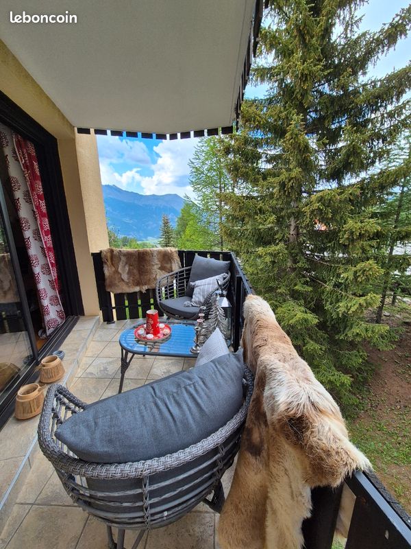 Appartement 1 pièce 27 m² · à Enchastrayes · 27 m² · 84 000 €